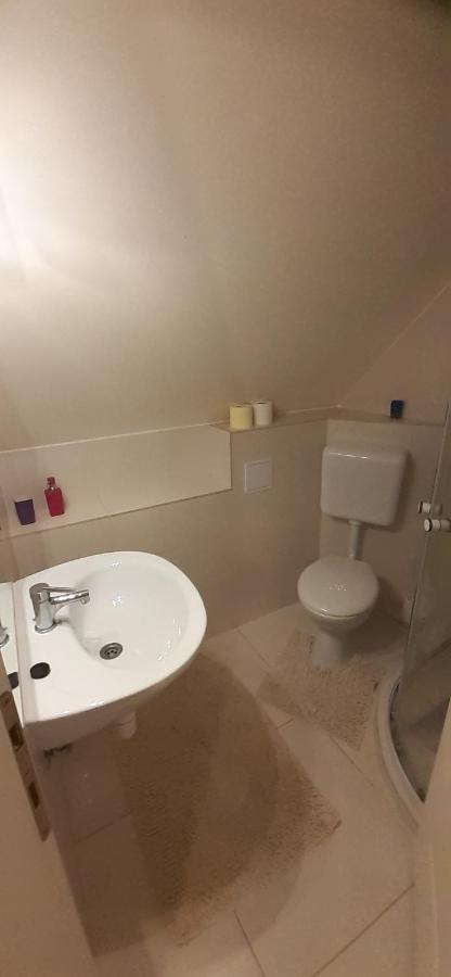 Oazis Apartmanhaz Hajdúszoboszló Εξωτερικό φωτογραφία