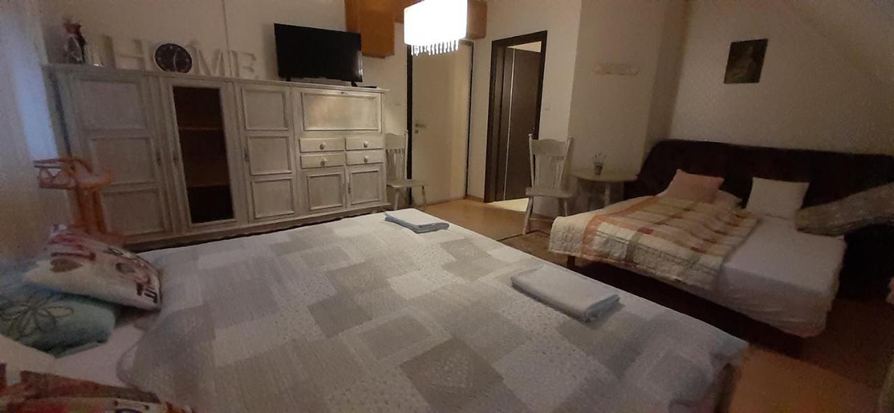 Oazis Apartmanhaz Hajdúszoboszló Εξωτερικό φωτογραφία